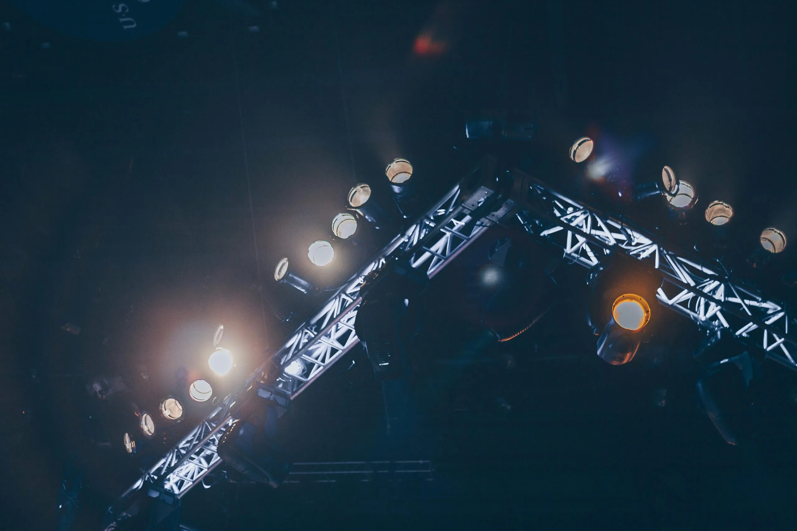 Tailored logistics solutions that keep your event moving